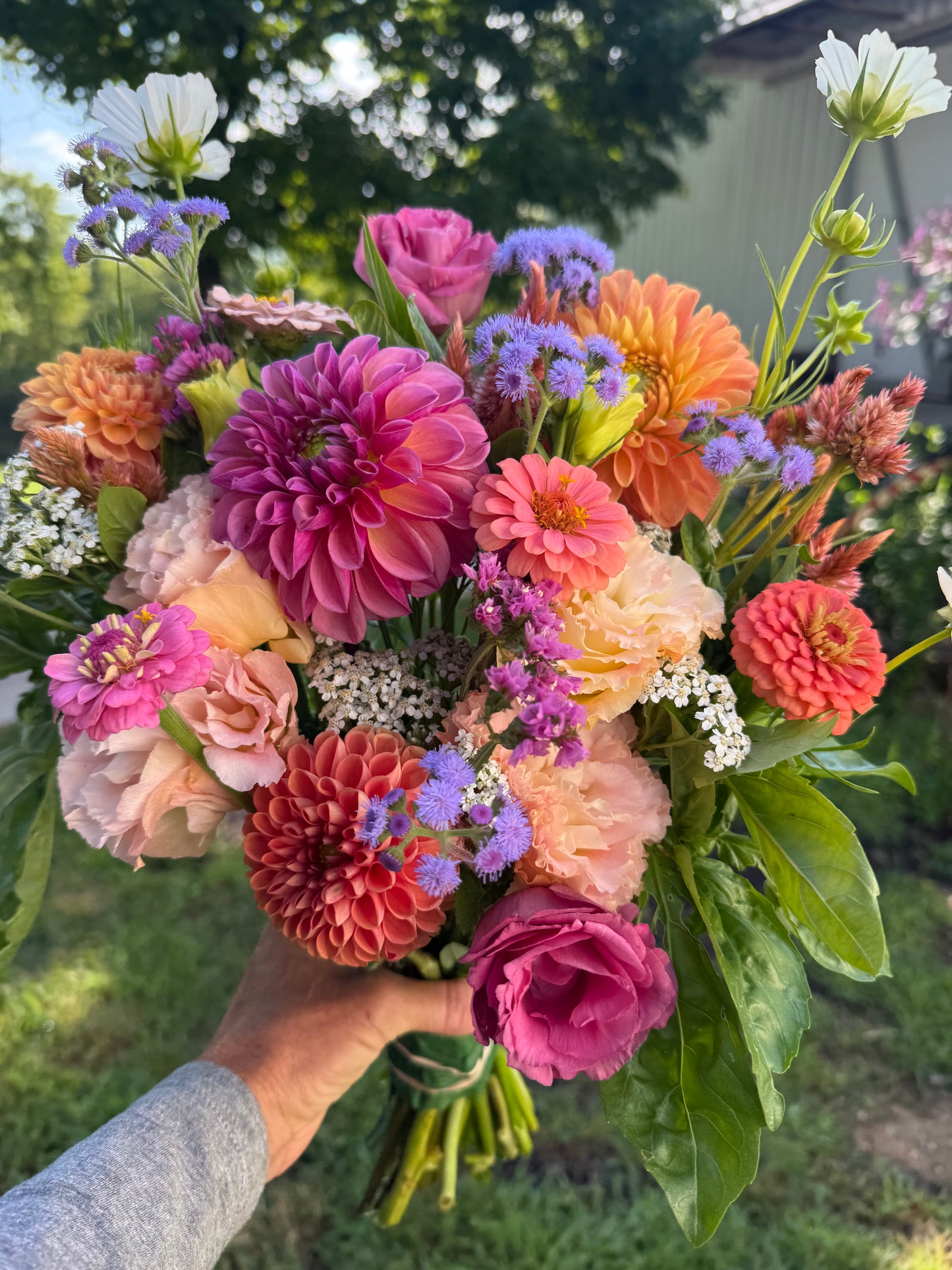 DIY Wedding Buckets & Bouquet